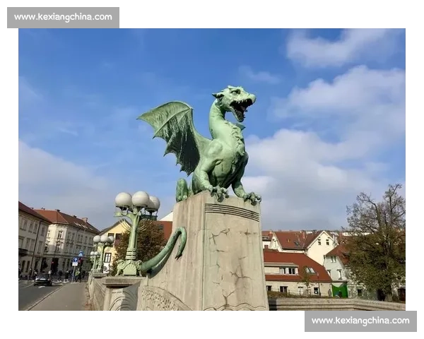 血月升起的夜晚揭示了古老预言与现代科学的交汇点