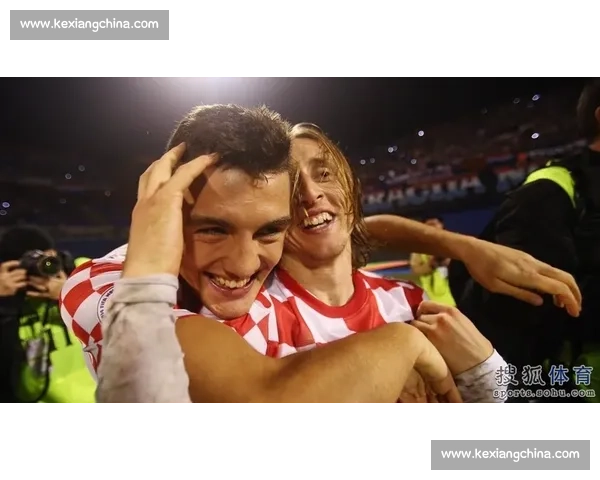 失落与喜悦!欧超杯赛后,球员百态尽显 失落与喜悦!欧超杯赛后,球员百态尽显